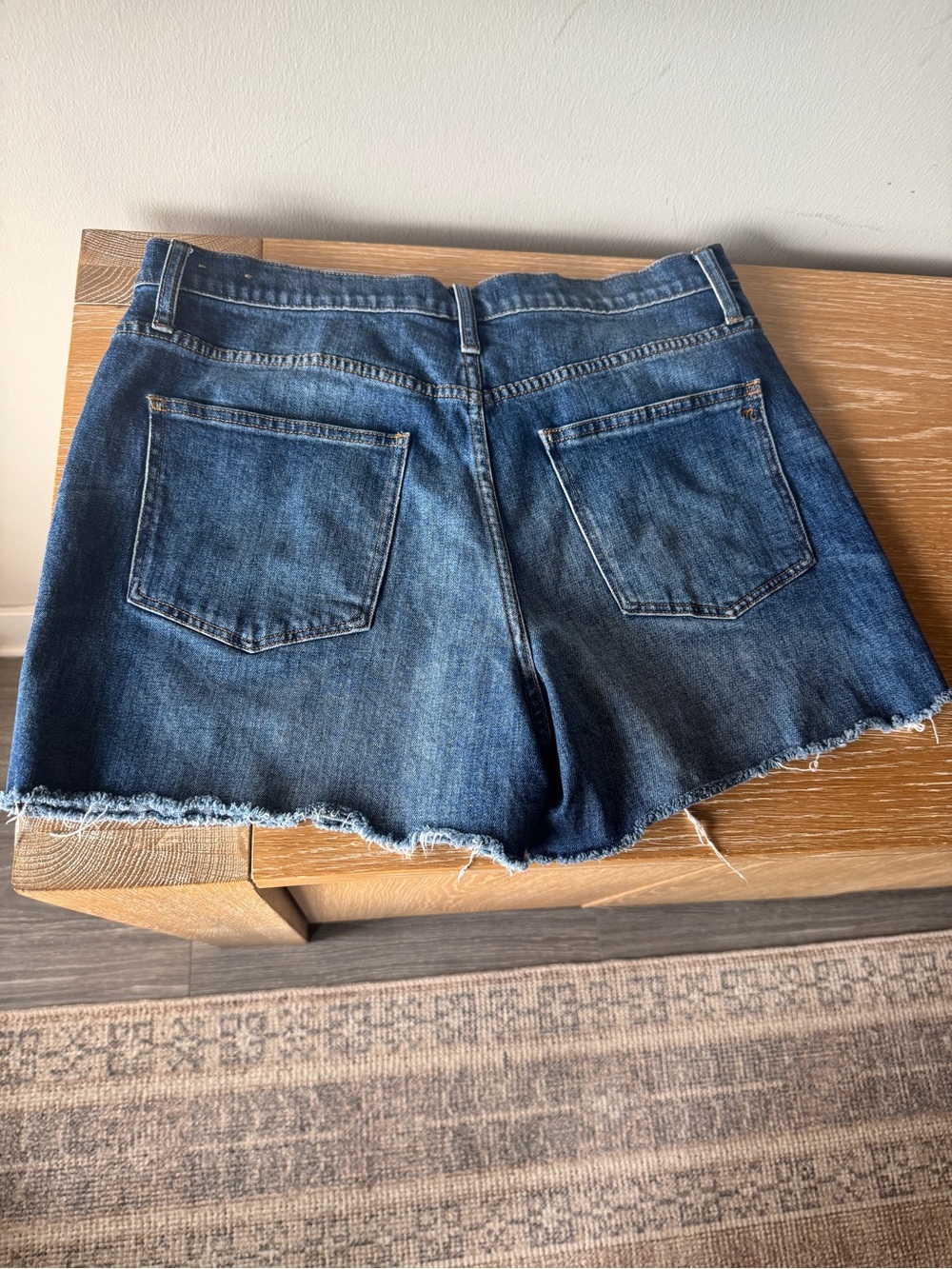 BUNDLE: MADEWELL 2 Pairs of High Rise Denim Shorts Cutoffs Frayed Hem Size 32 - Picture 4 of 13
